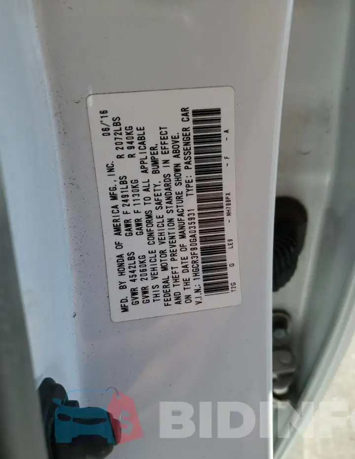 1HGCR3F90GA035931 Photo# 12