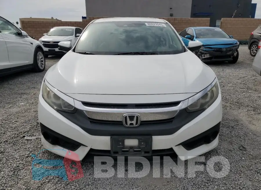 2HGFC2F84GH573517 Photo# 5