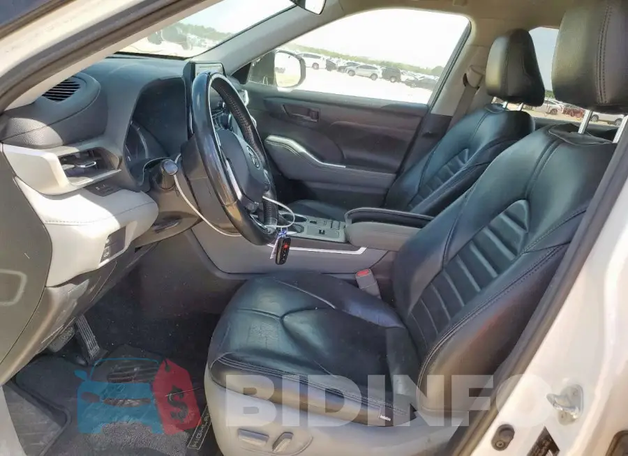 5TDZZRAH9LS002014 Photo# 7