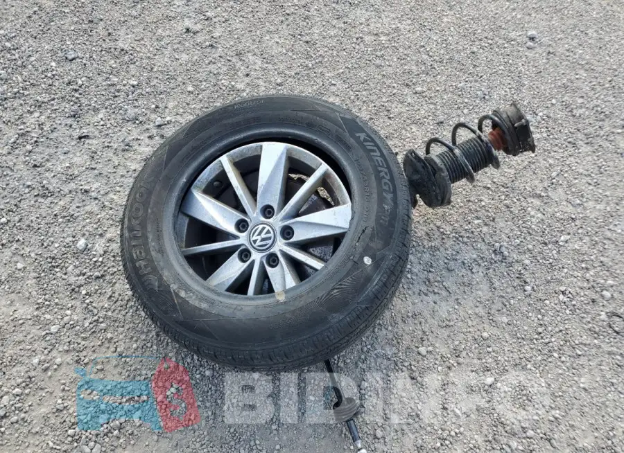 3VW217AUXHM064648 Photo# 12