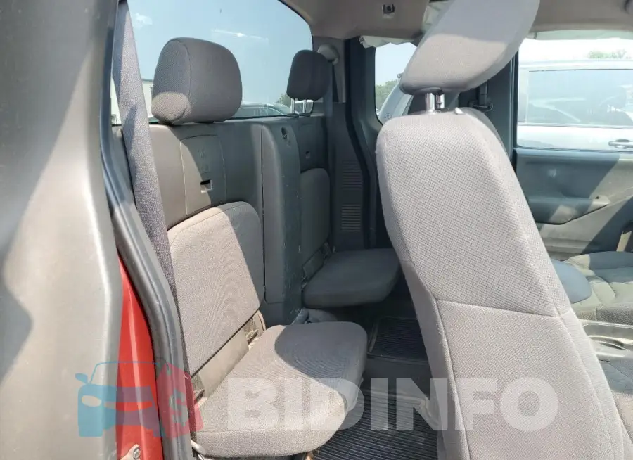 1N6BD0CT8GN771836 Photo# 10