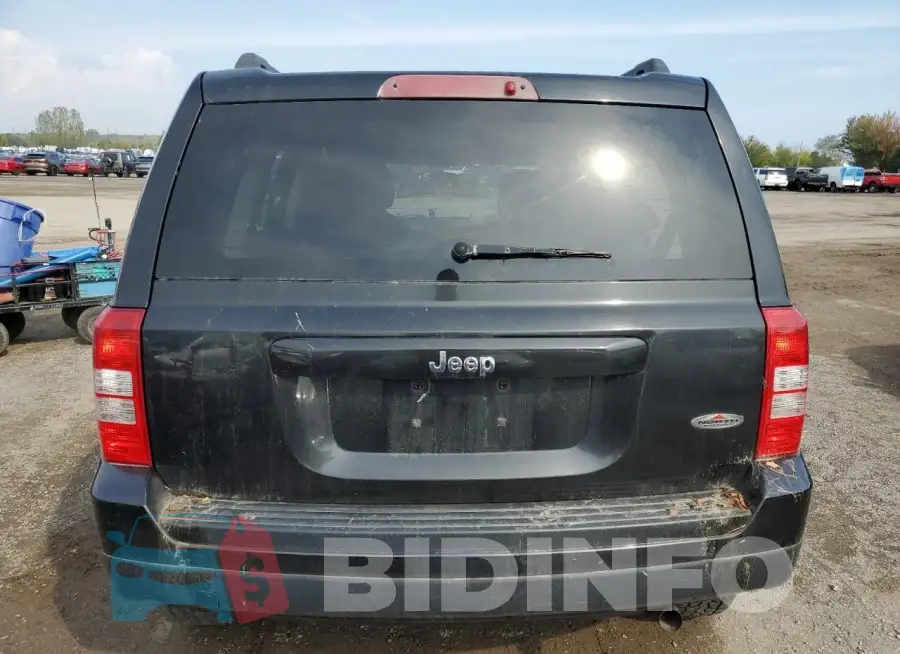 1C4NJPAB1GD792075 Photo# 6