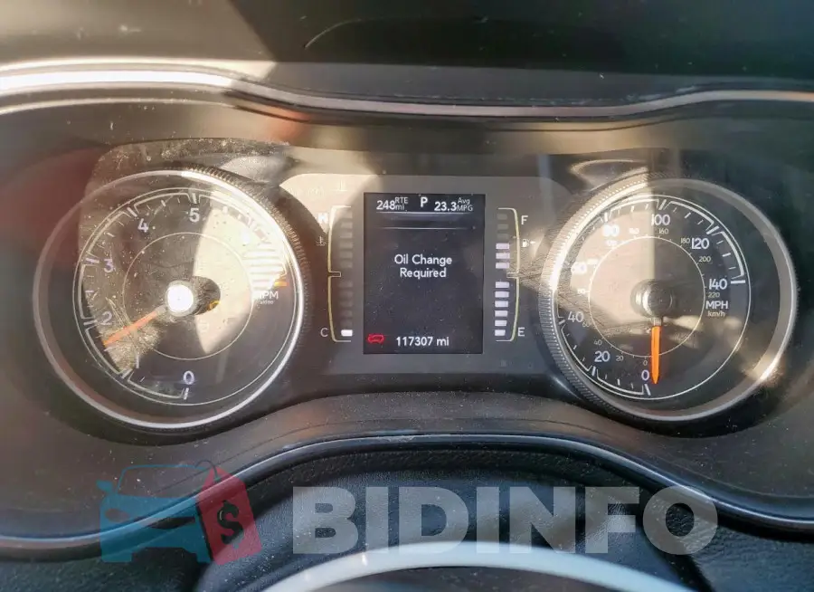 1C4PJLCBXKD297946 Photo# 9