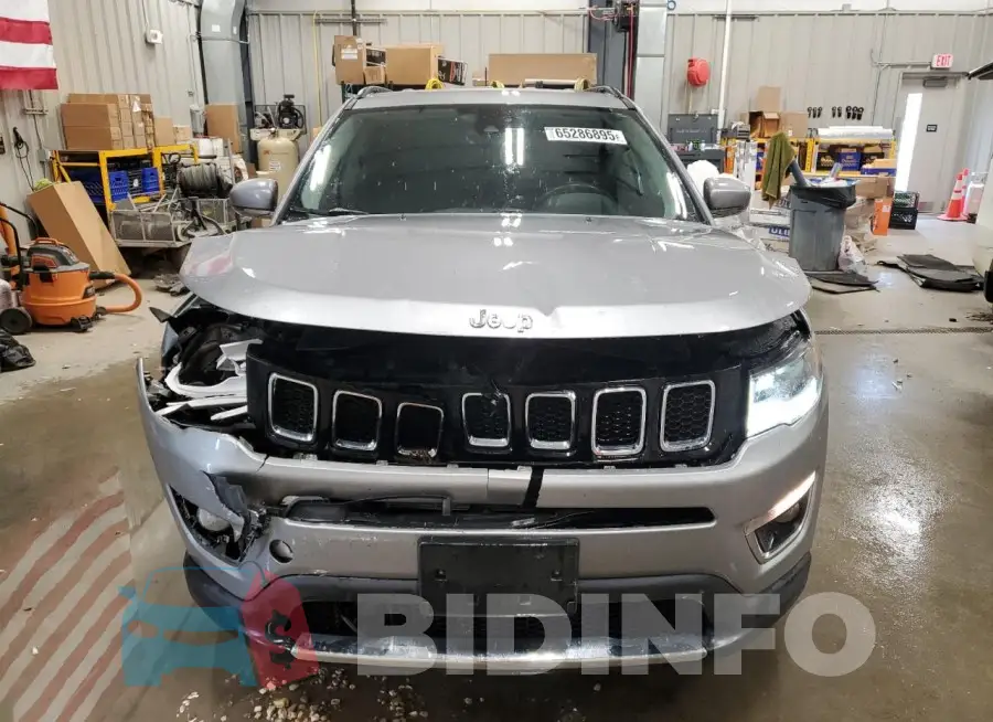 3C4NJDCB5JT442316 Photo# 5