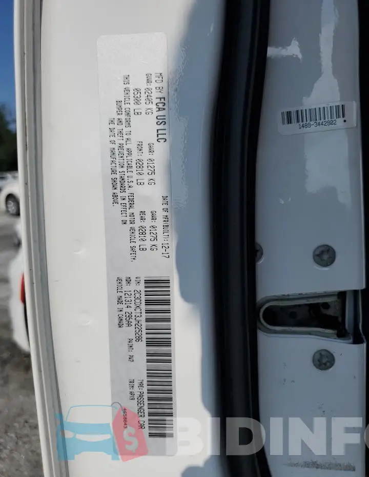2C3CDXCT3JH225286 Photo# 12
