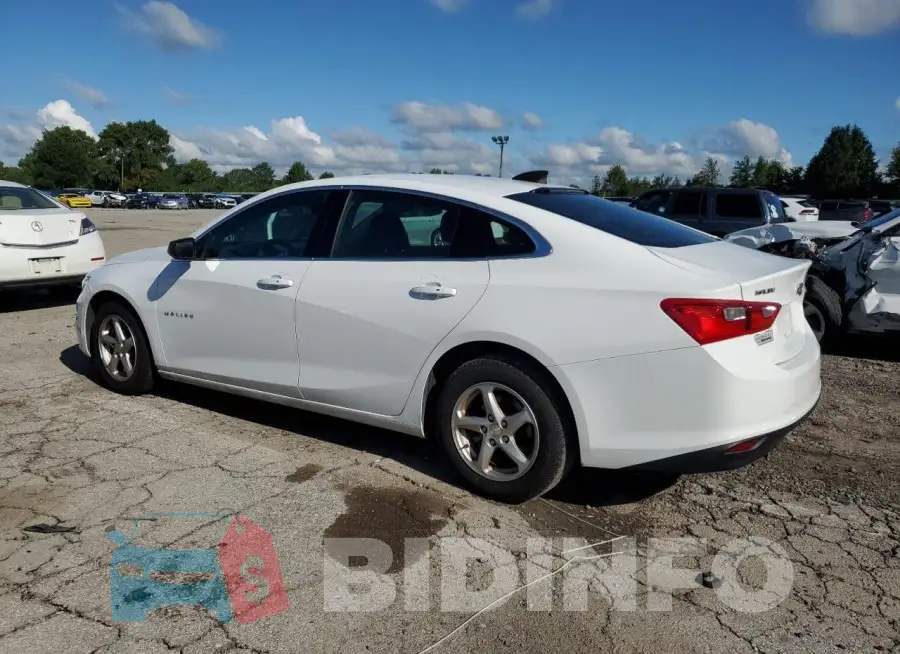 1G1ZB5ST4JF152585 Photo# 2