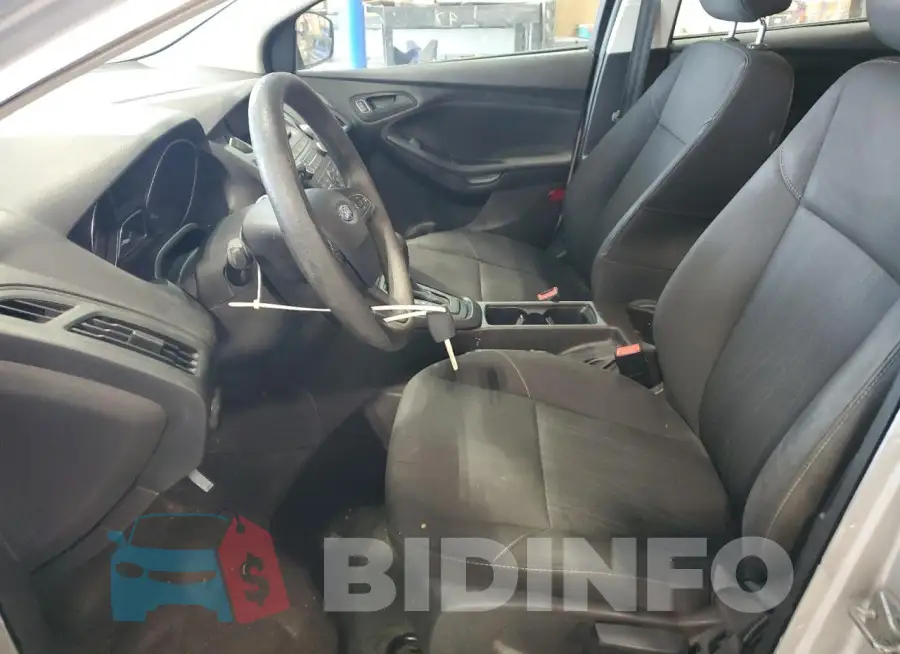 1FADP3E26HL256992 Photo# 7