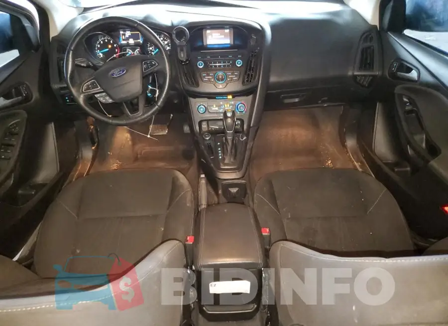 1FADP3F28GL209329 Photo# 8