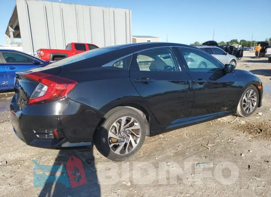 19XFC2F77GE225048 Photo# 3