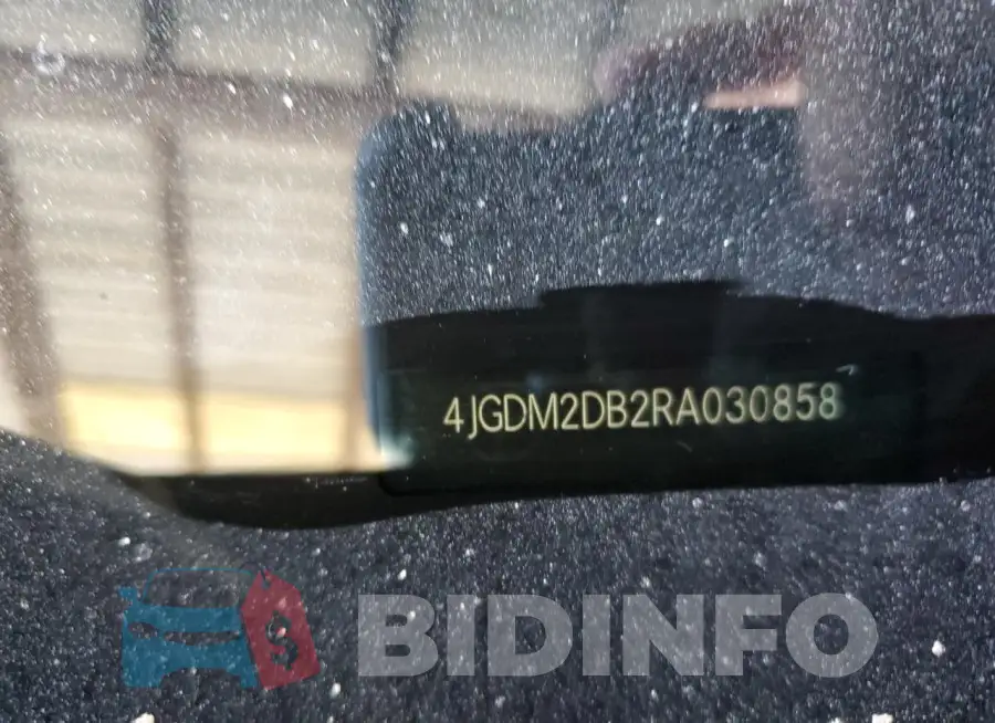 4JGDM2DB2RA030858 Photo# 13