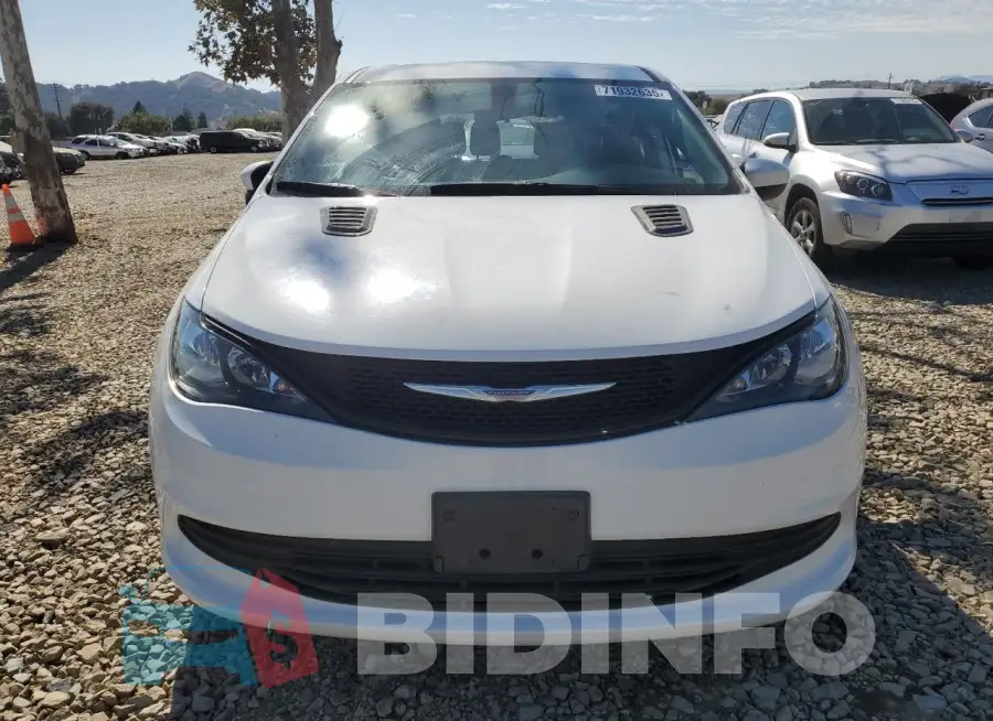 2C4RC1AG9JR275048 Photo# 5