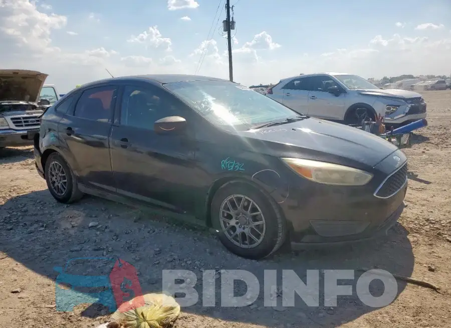 1FADP3E24GL252826 Photo# 4