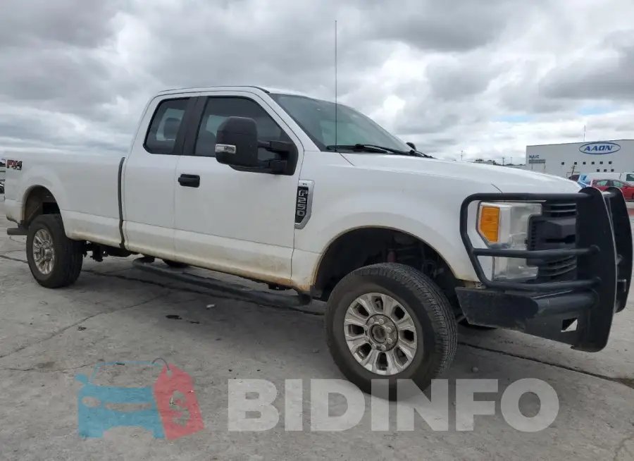 1FT7X2B64HED57915 Photo# 4