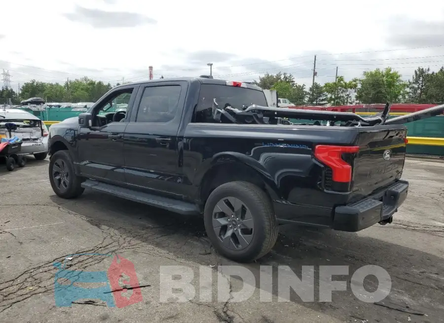1FTVW3L71RWG16430 Photo# 2