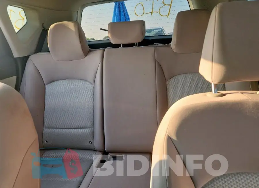 KNDJ23AU9N7179672 Photo# 10