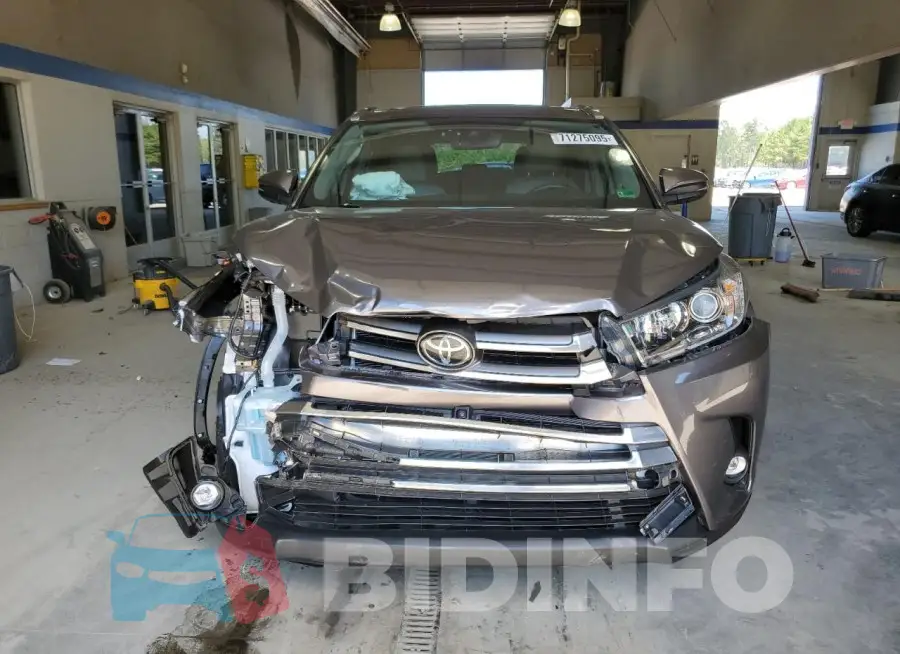 5TDDZRFHXKS720348 Photo# 5
