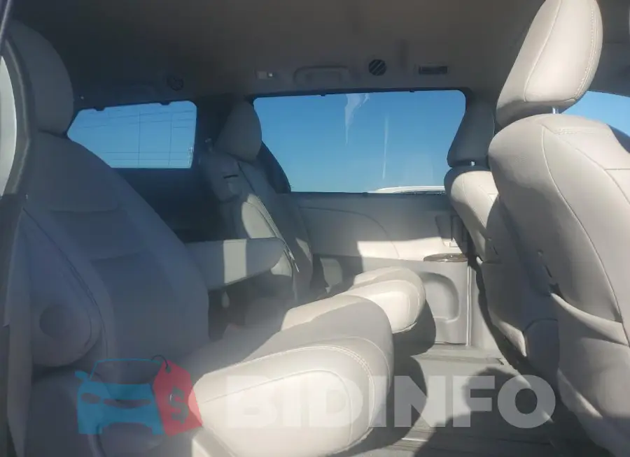 5TDYK3DCXGS748698 Photo# 11