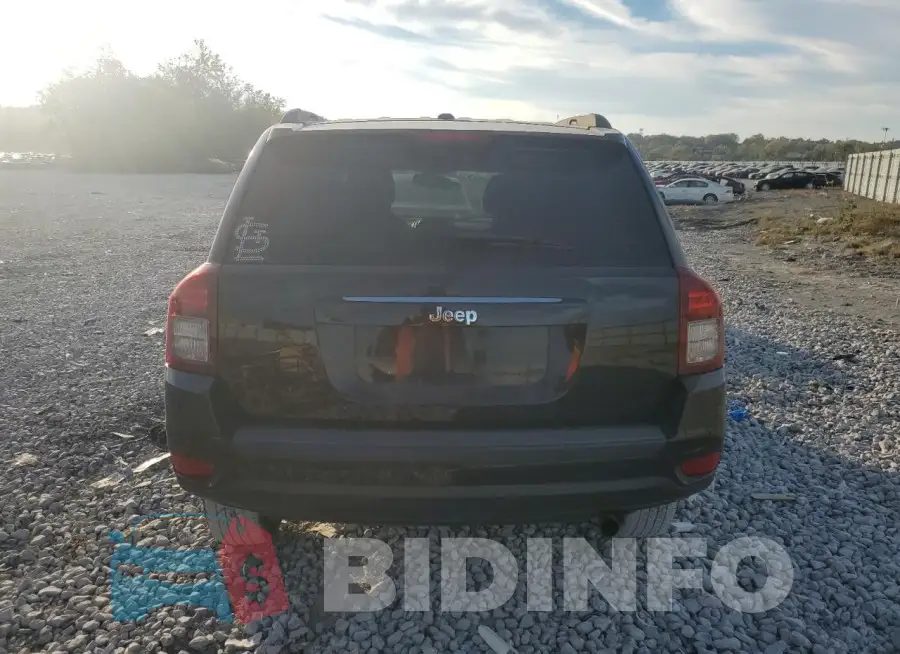 1C4NJCBA4HD146657 Photo# 6