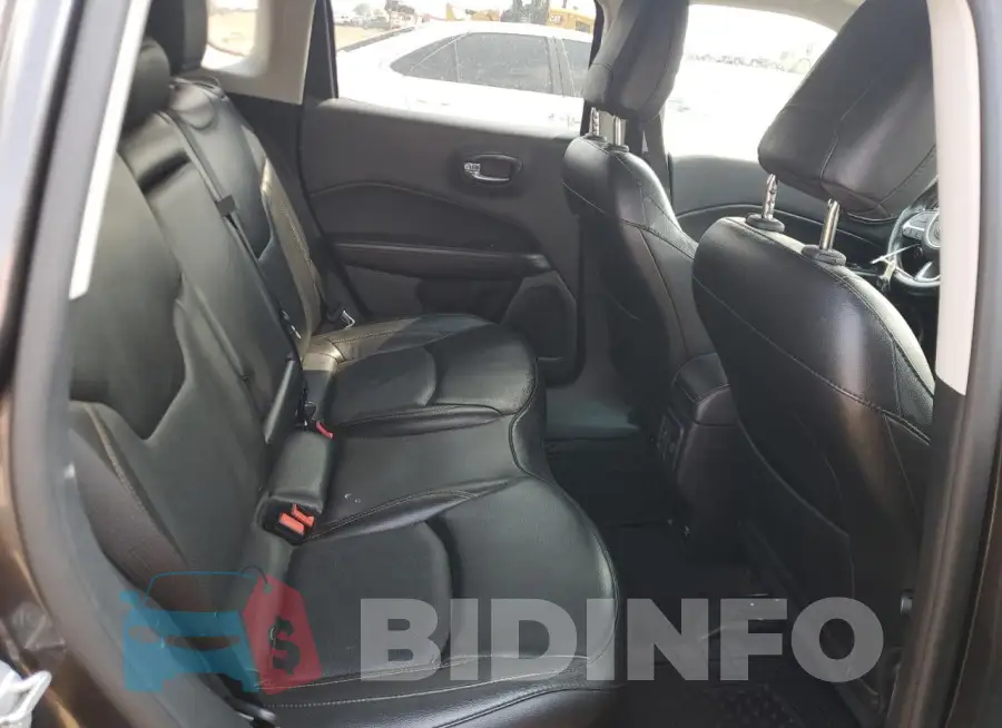 3C4NJDCB3LT178421 Photo# 11