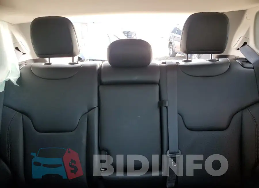3C4NJDCB6MT525984 Photo# 10