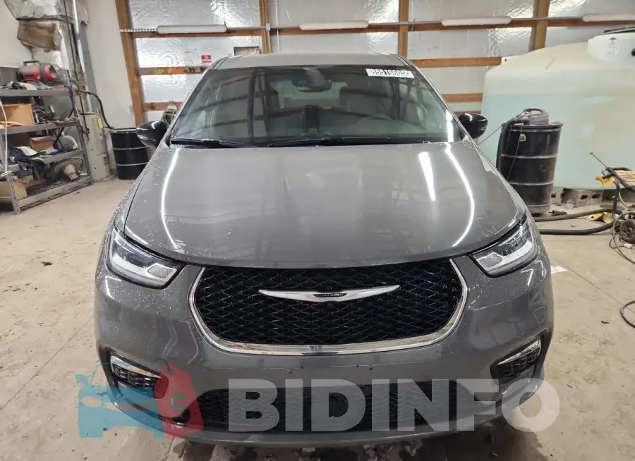 2C4RC1BG5SR520699 Photo# 5