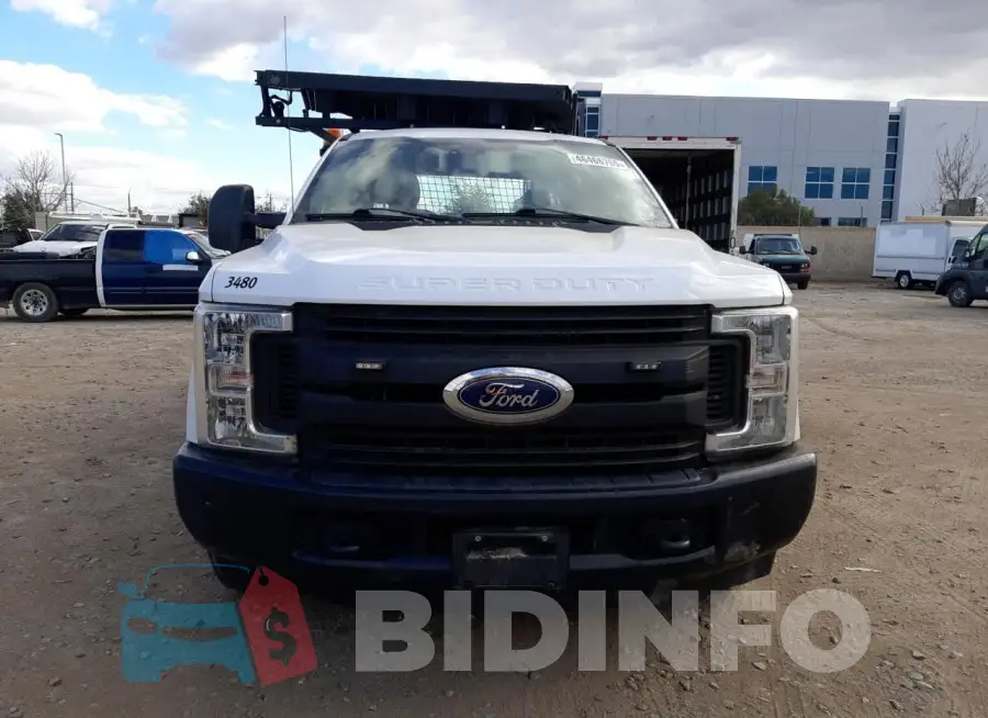 1FT7X2A68KEE26789 Photo# 5
