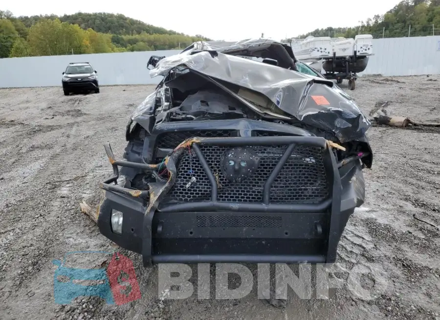 1C6RR7HT2JS128354 Photo# 5