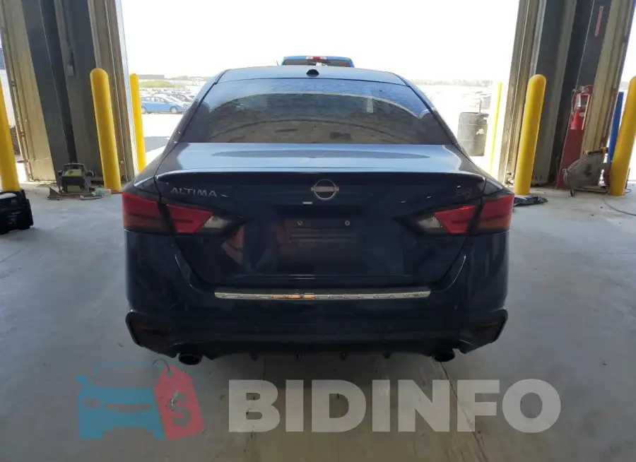 1N4BL4CV1PN411053 Photo# 6
