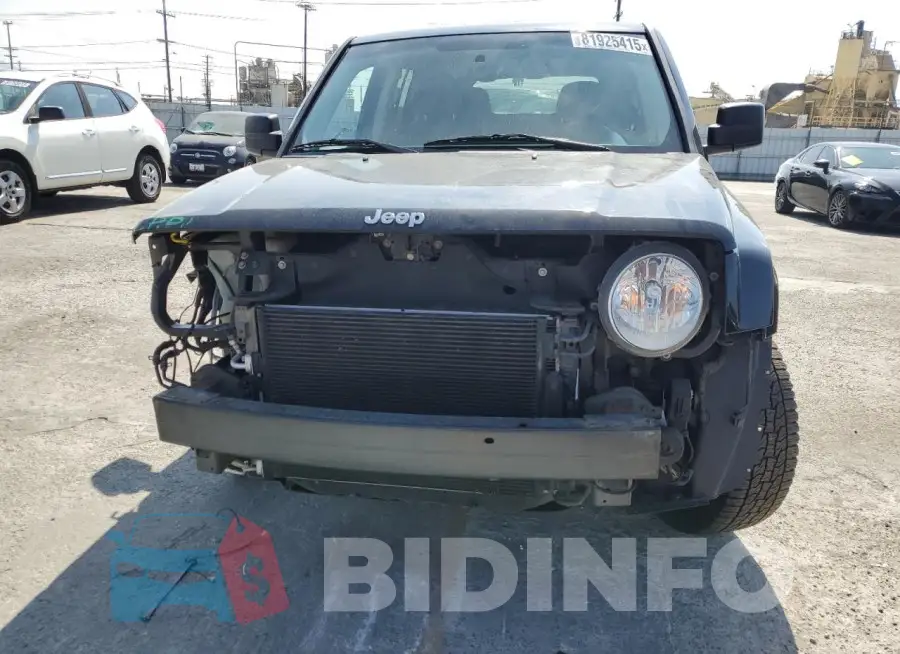 1C4NJRFB4HD108867 Photo# 5
