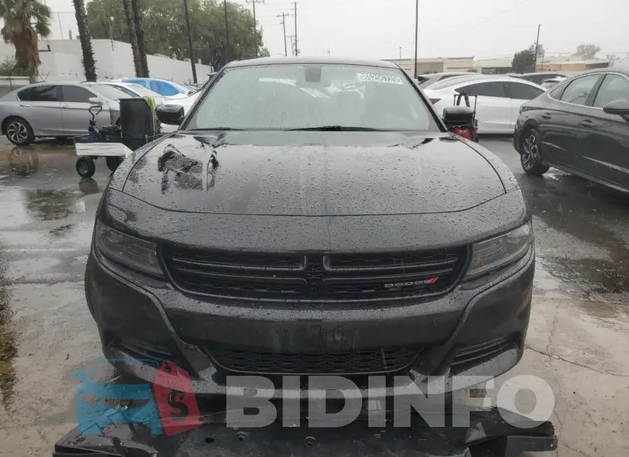 2C3CDXBG4PH690947 Photo# 5