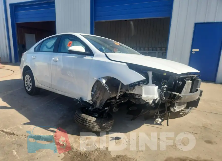 3KPF24AD3PE576731 Photo# 4