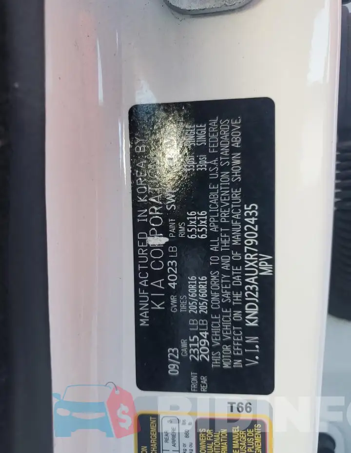 KNDJ23AUXR7902435 Photo# 13