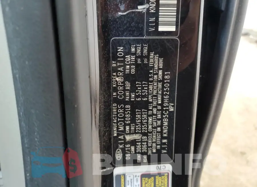 KNDMB5C19H6250181 Photo# 13