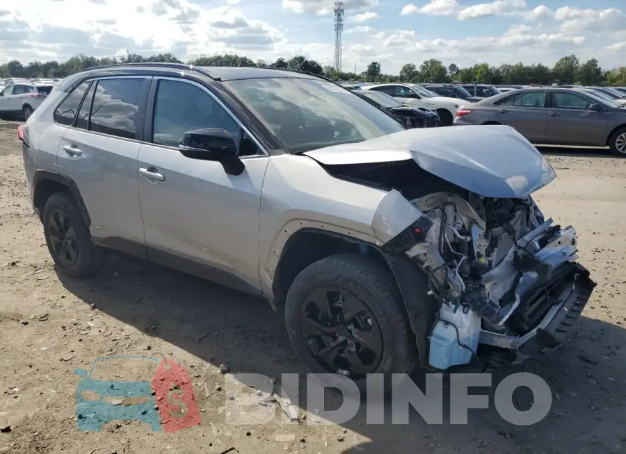 2T3E6RFV8SW088824 Photo# 4