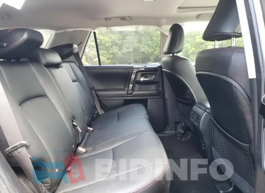 JTEBU5JR5J5492502 Photo# 11
