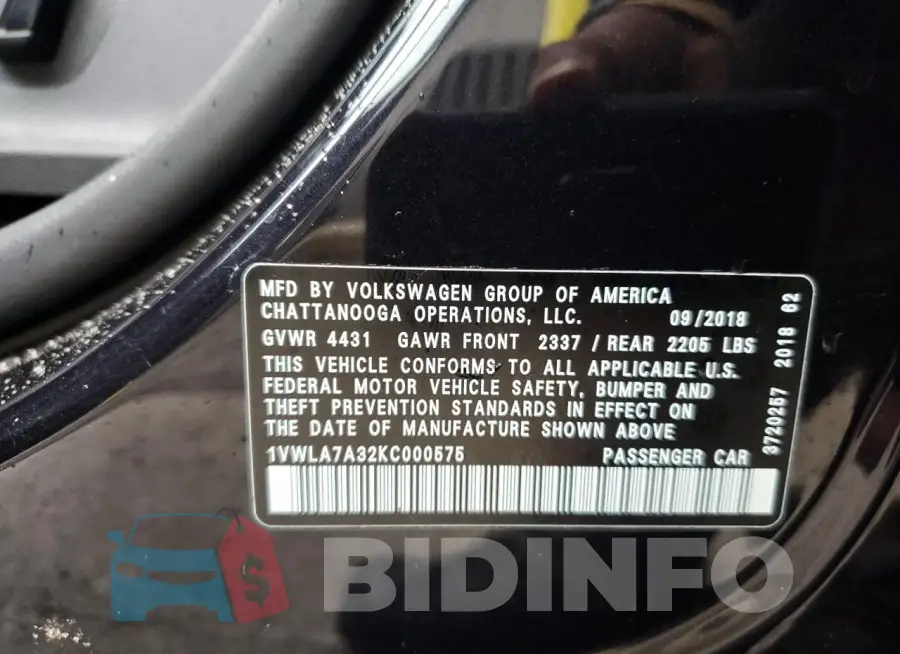 1VWLA7A32KC000575 Photo# 12