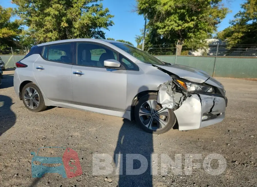 1N4AZ1CV4MC552313 Photo# 4