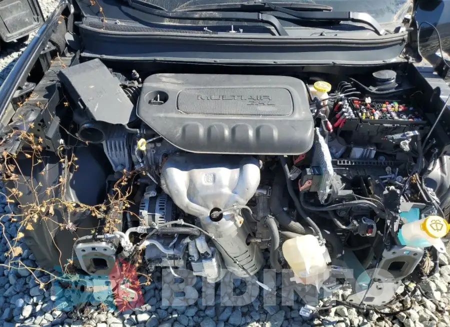 1C4PJLCB4KD428725 Photo# 12