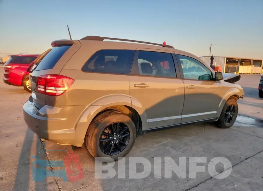 3C4PDCAB7LT270502 Photo# 3