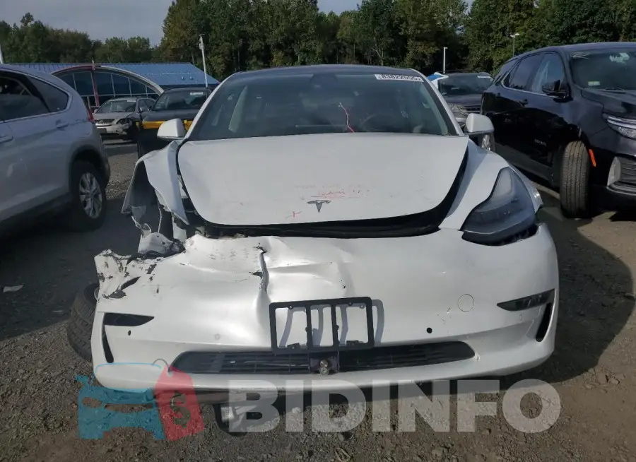 5YJ3E1EB7JF122016 Photo# 5