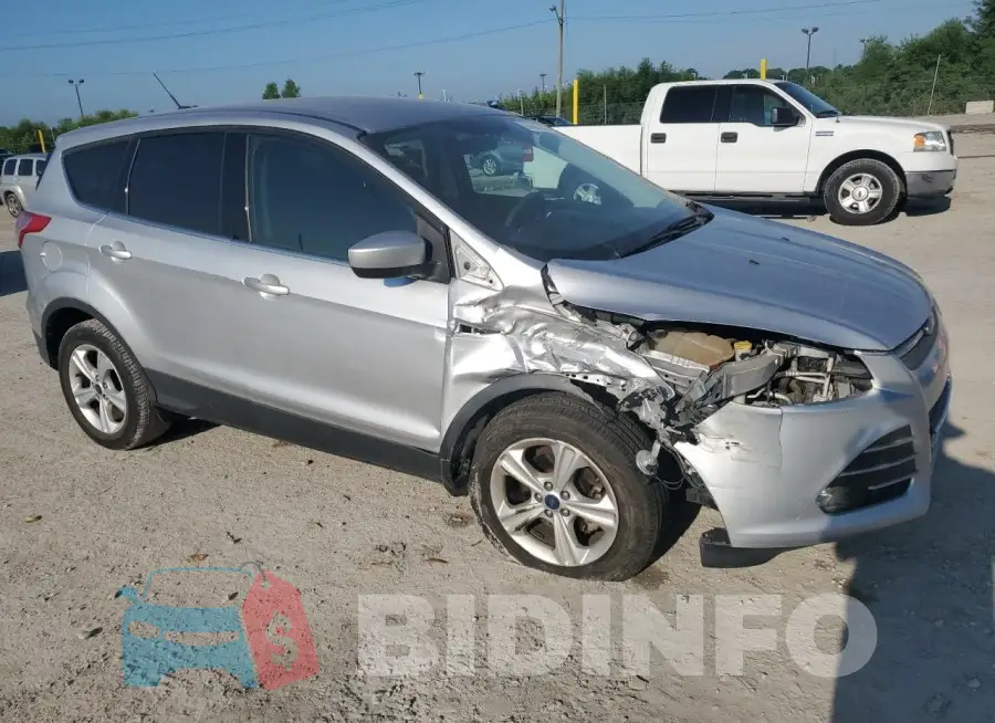 1FMCU0G75GUA77109 Photo# 4
