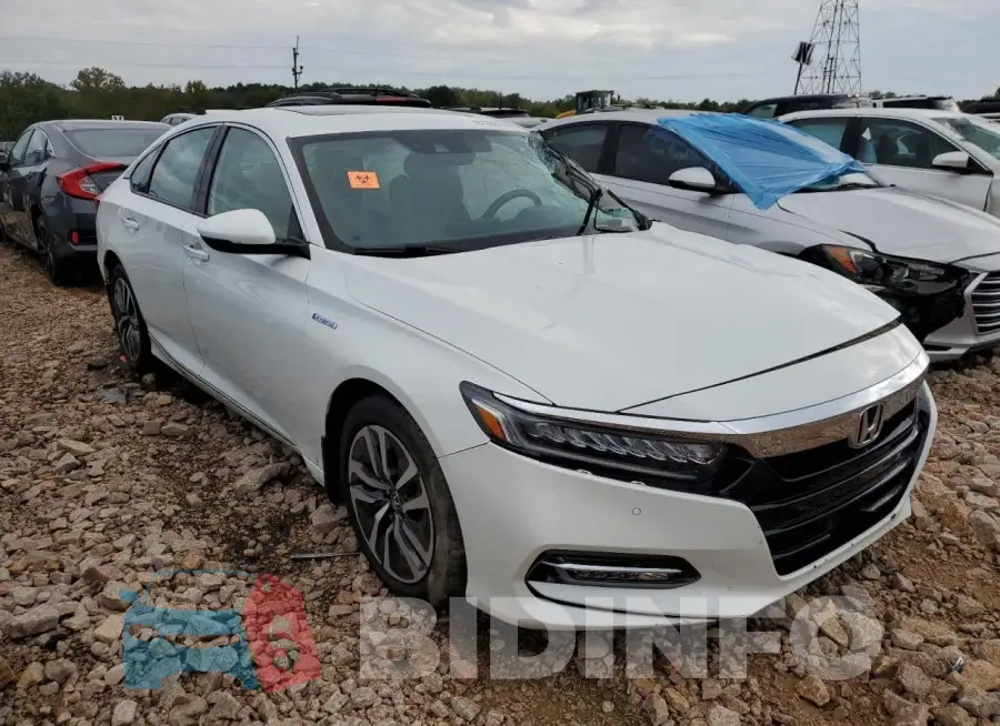 1HGCV3F99JA001618 Photo# 4