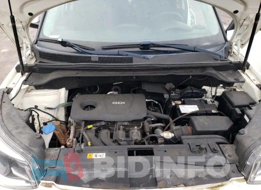 KNDJN2A2XJ7605461 Photo# 11