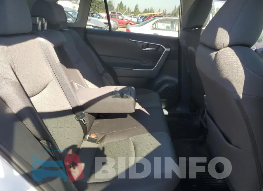 4T3RWRFV2RU115012 Photo# 11