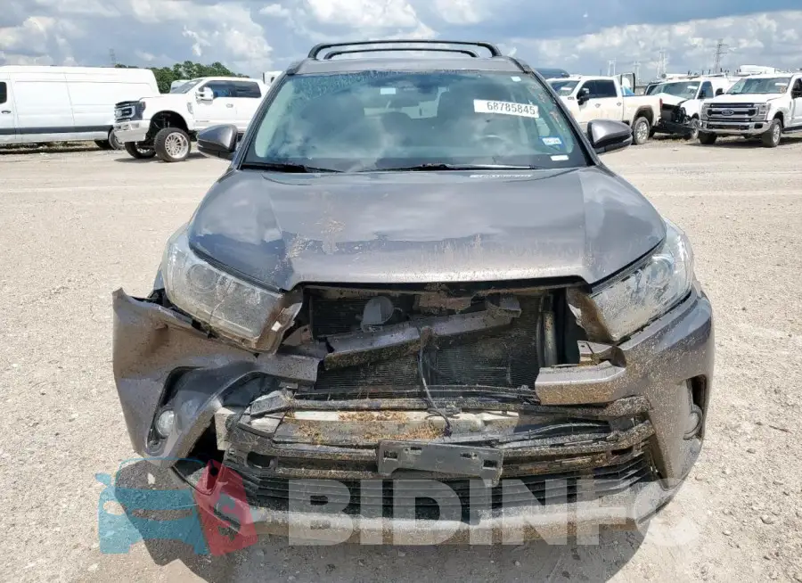 5TDJZRFH8JS897918 Photo# 5
