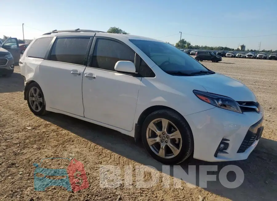 5TDXZ3DCXJS926267 Photo# 4