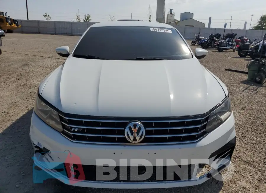 1VWDT7A38HC028761 Photo# 5