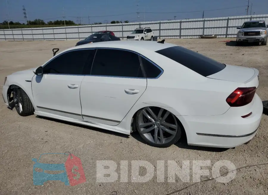 1VWDT7A38HC028761 Photo# 2