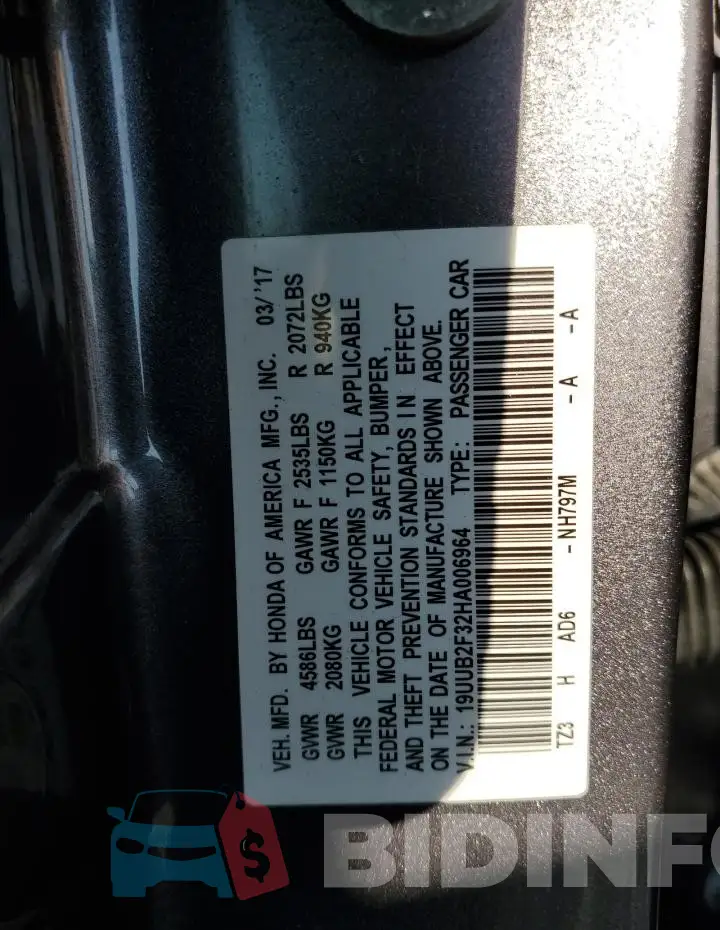 19UUB2F32HA006964 Photo# 12