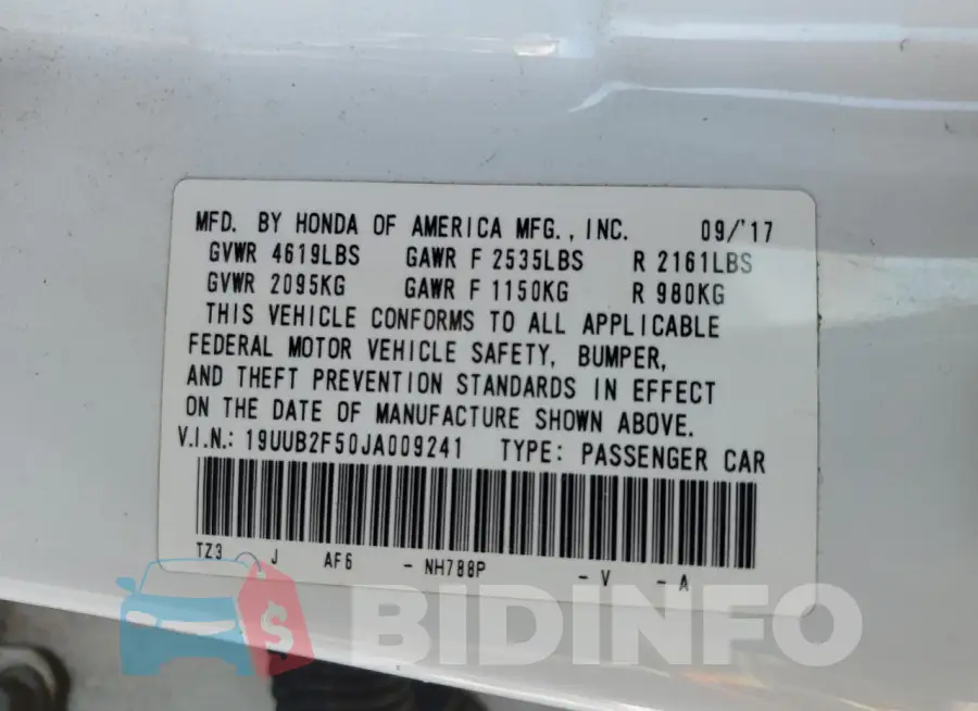 19UUB2F50JA009241 Photo# 12